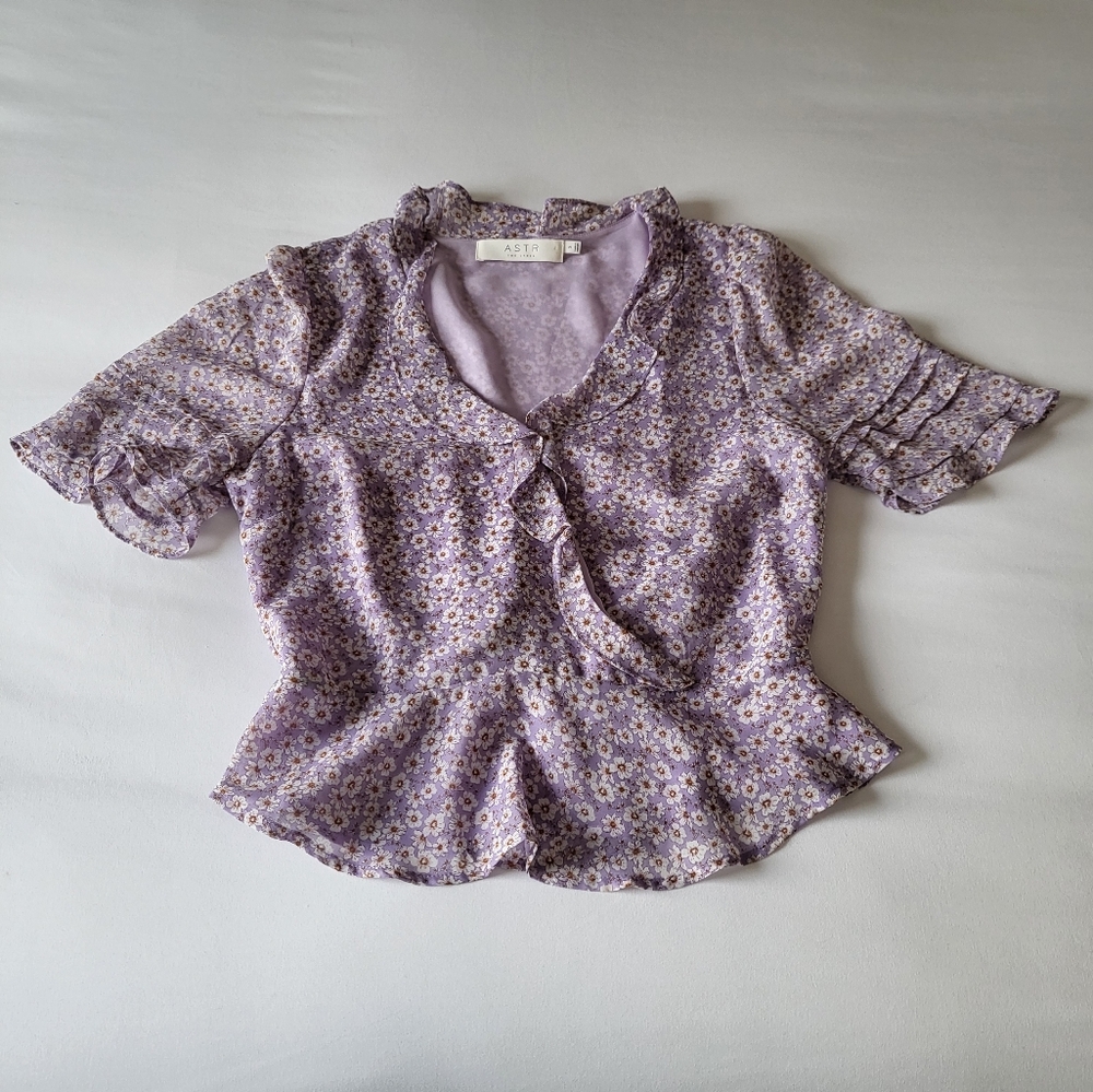 ASTR The Label Wrap Front Ruffle Detail Top Lavender Ditsy Floral Sheer Blouse S